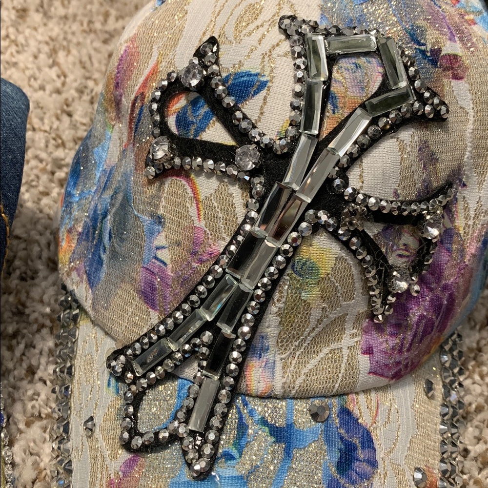 Floral Cap with Rhinestone Cross - Picture 5 of 6